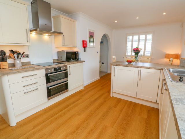 Holywell Bay View - 984019 - photo 2