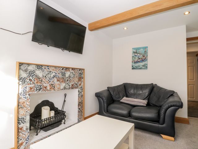 11A Church Street - 984587 - photo 4