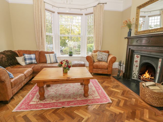 8 Wilton Road - 984696 - photo 3