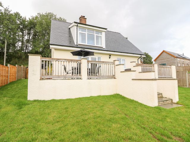 Lower Pentre - 985447 - photo 2
