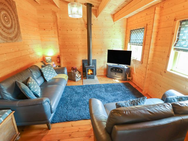 Tythe Lodge – Hot Tub Retreat in Rural Lincolnshire | Family-Friendly Lodge Near Heckington - 985887 - photo 4
