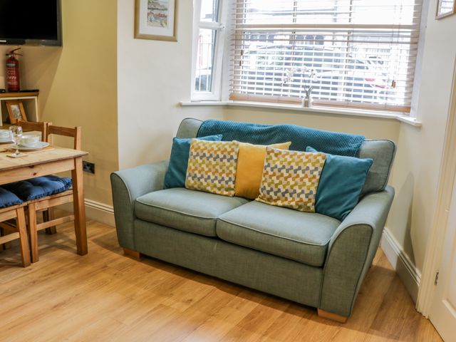 Apartment 6 - 9865 - photo 3