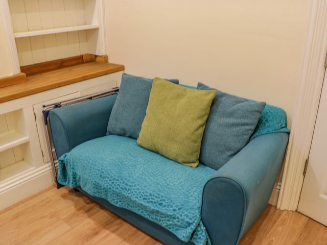 Apartment 6 - 9865 - photo 4