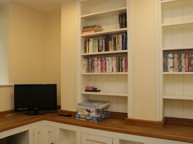 Apartment 6 - 9865 - photo 5