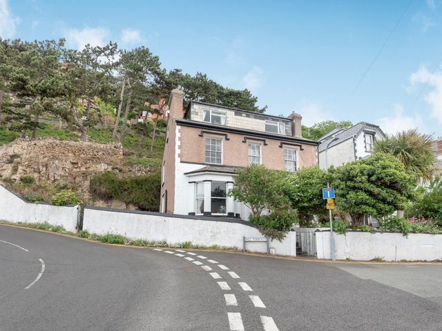 Eversley - 986800 - photo 2