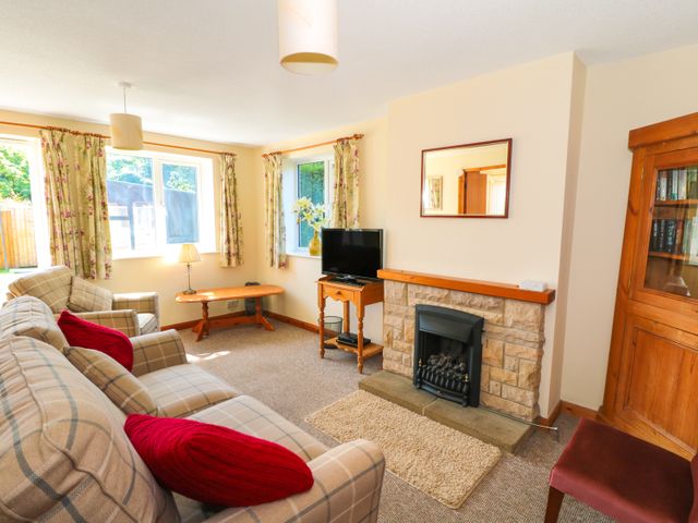 River Gardens Cottage - 987442 - photo 2