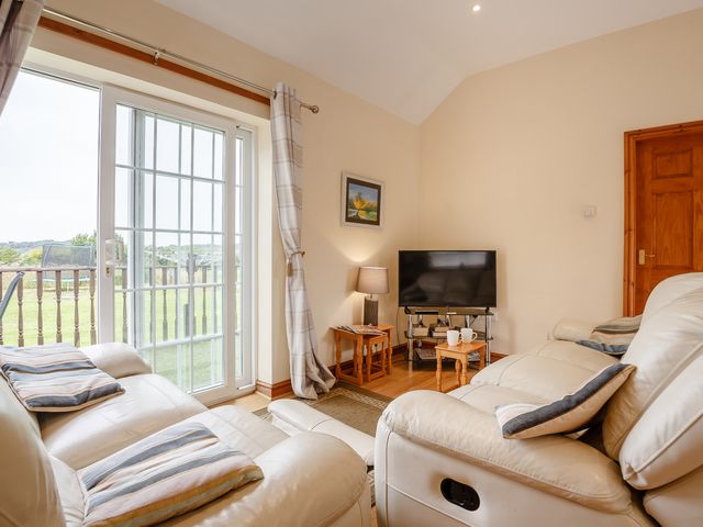3 Black Horse Cottages - 9875 - photo 5