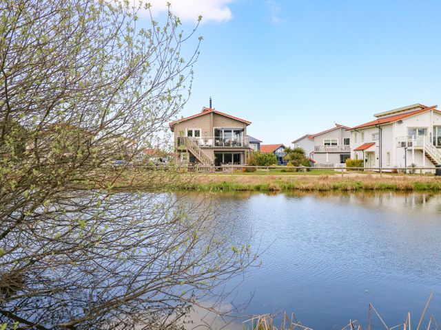 Links View - 987578 - photo 2