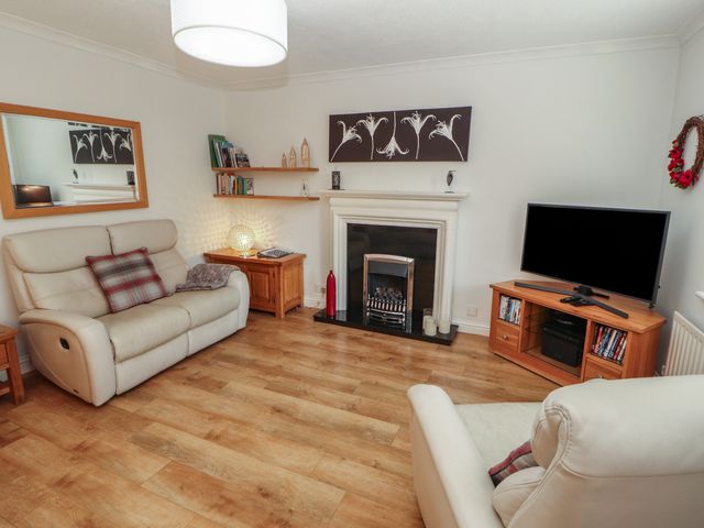 Riverside Cottage - 987802 - photo 4