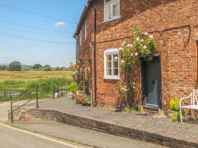 River Cottage - 988216 - photo 2