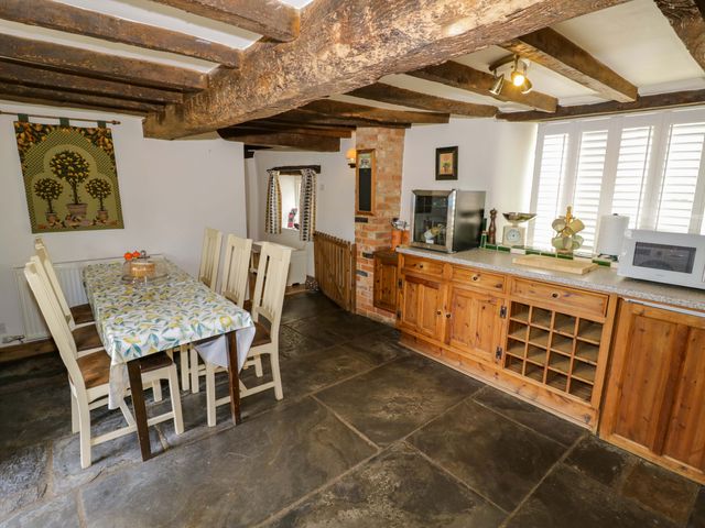 Elmhurst Cottage - 988720 - photo 2