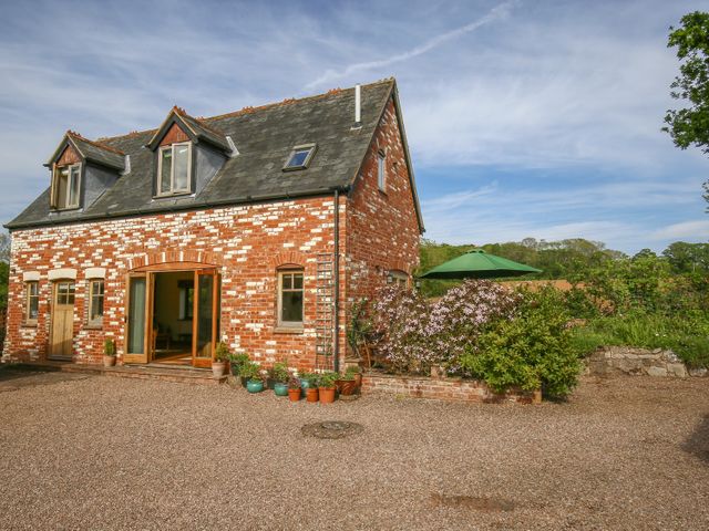 The Coach House - 988906 - photo 2
