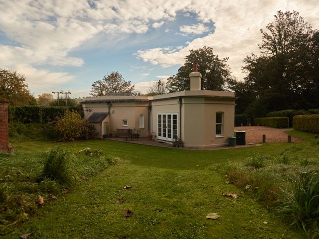 West Lodge - 988967 - photo 2