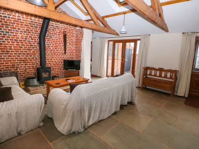 Honey Buzzard Barn - 990794 - photo 4