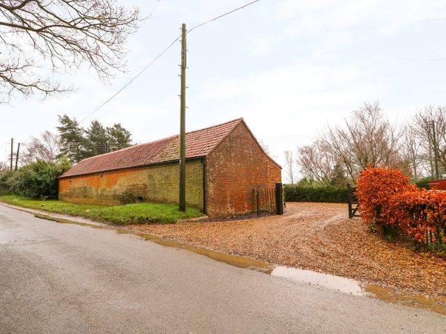 Honey Buzzard Barn - 990794 - photo 2