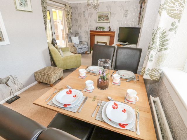 Bumble Bee Cottage - 990946 - photo 3