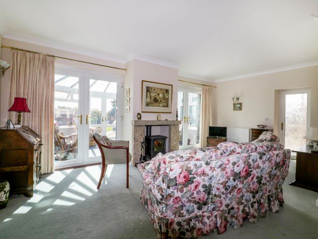 Sheila's Cottage - 991006 - photo 5