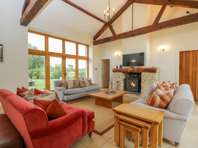 Lower Farm Barn - 992282 - photo 2