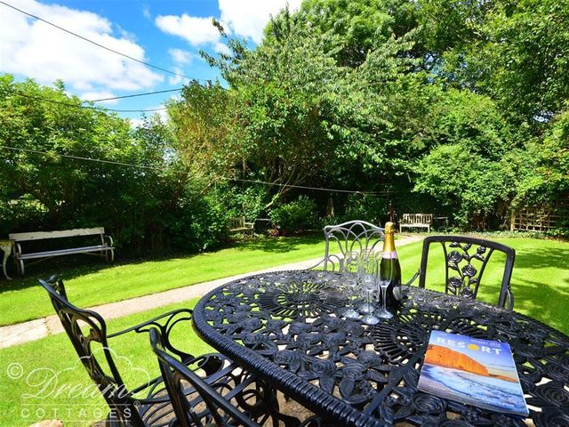 Little Berwick Cottage - 994004 - photo 2