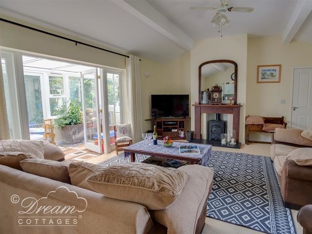 Harbour View Bungalow - 994244 - photo 2