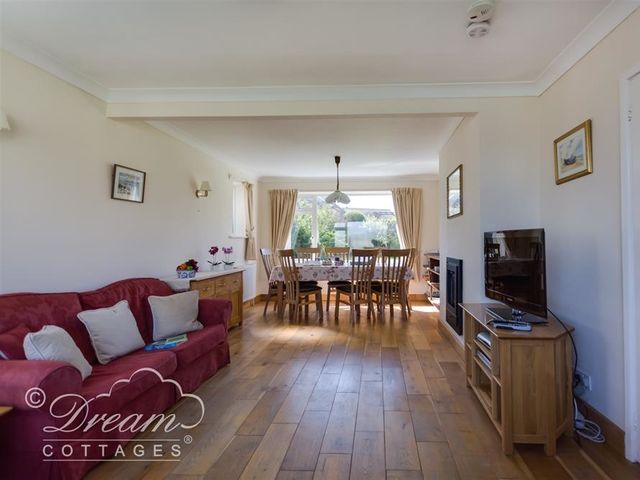 Hillview Bungalow - 994260 - photo 3