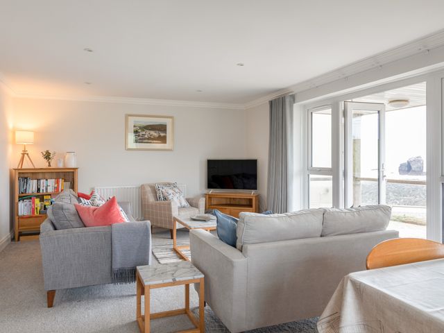 10 Thurlestone Rock - 994437 - photo 3