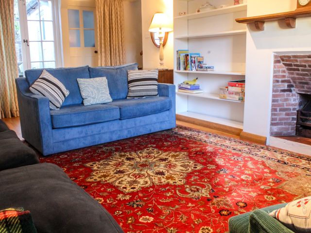 11 Robinsons Row - 994481 - photo 4
