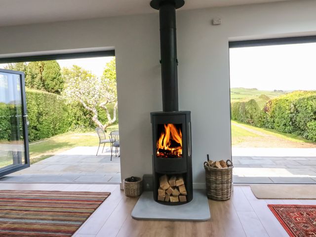 Shipton Hill View - 994654 - photo 5