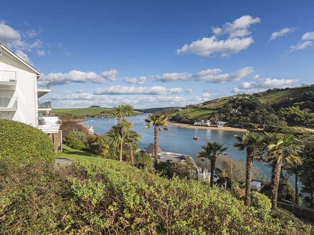 2 Hamstone Court - 994937 - photo 2