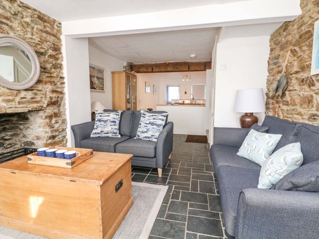 Bumblebee Cottage - 995285 - photo 5