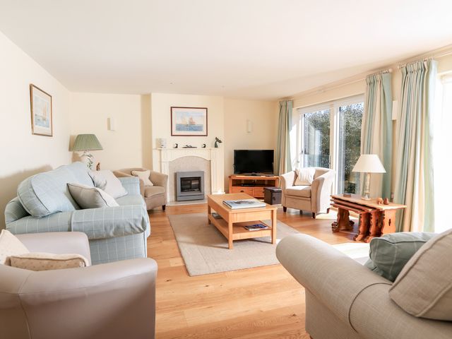 Courtenay Villa - 995356 - photo 4