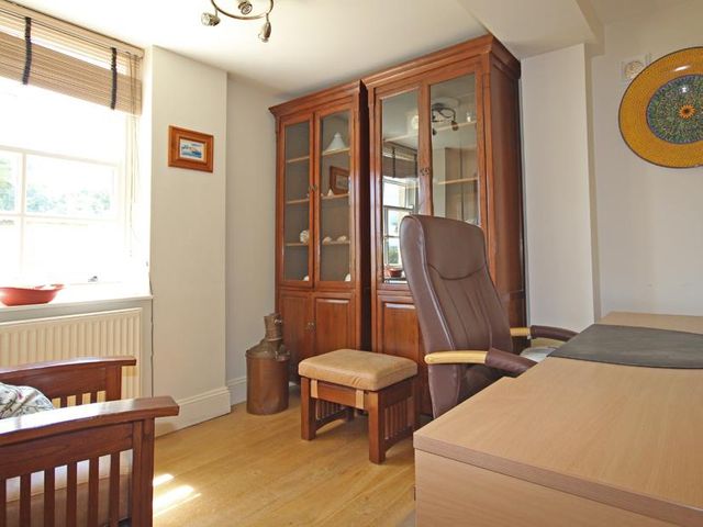 Fairview House - 995408 - photo 5