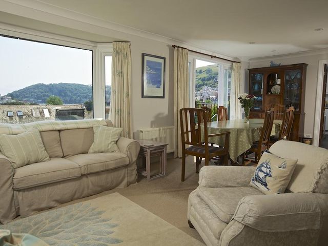 Moonrakers, Clarence Street - 995649 - photo 2