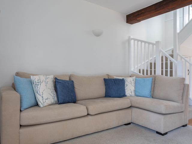 Stable End Cottage - 995829 - photo 3