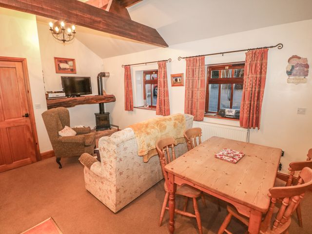 Piggery Place - 996655 - photo 2