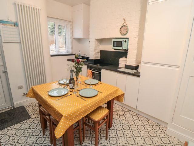 Saints Cottage - 996740 - photo 2