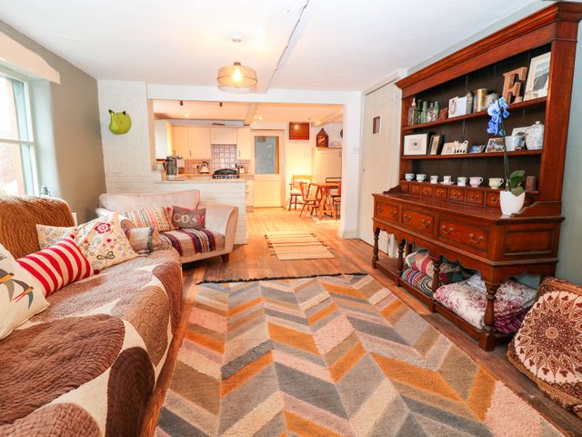 Spring Park Farmhouse - 996824 - photo 4