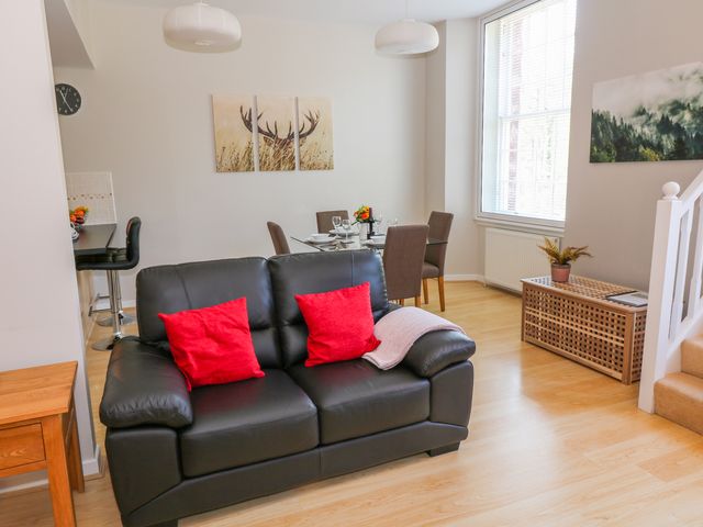 12 Keathbank Court - 997240 - photo 5
