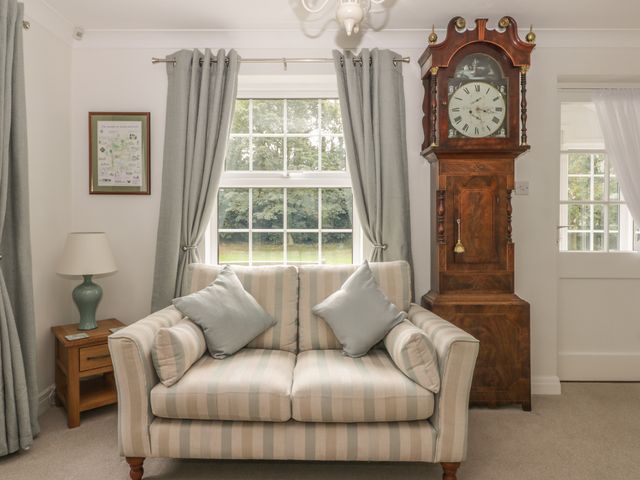 Humble Bee Cottage - 997537 - photo 5