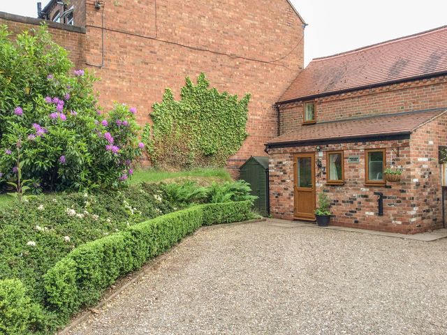 Cream Door Cottage - 997700 - photo 2