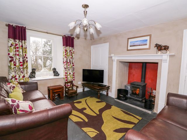 Llwyncadfor Farm - 997963 - photo 3