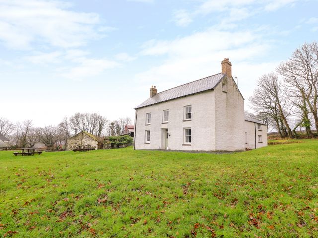 Llwyncadfor Farm - 997963 - photo 2