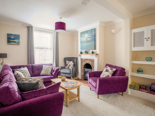 Wey Cottage - 998260 - photo 2
