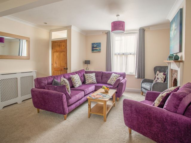 Wey Cottage - 998260 - photo 4