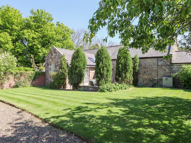 The Coach House - 998374 - photo 1