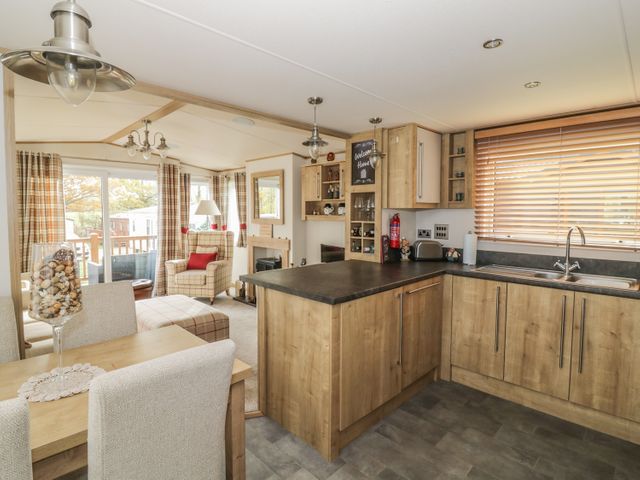 27 Lake View - 998434 - photo 5