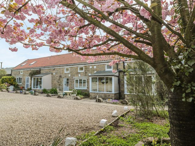Heron Cottage - 999603 - photo 2