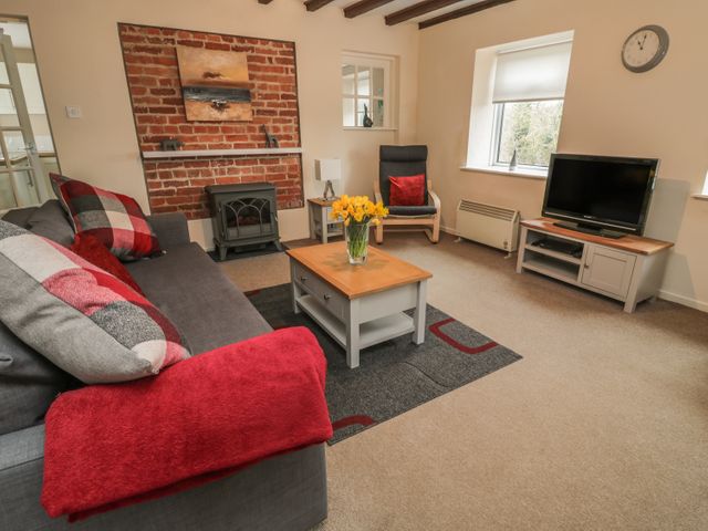 Magpie Cottage - 999604 - photo 4