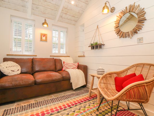 Beach Hut - 999817 - photo 3