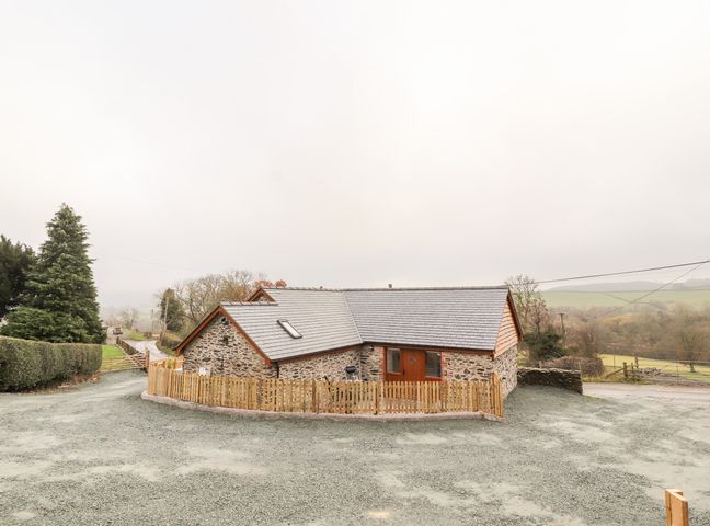 Cut Moch, Plas Moelfre Hall Barns photo 1